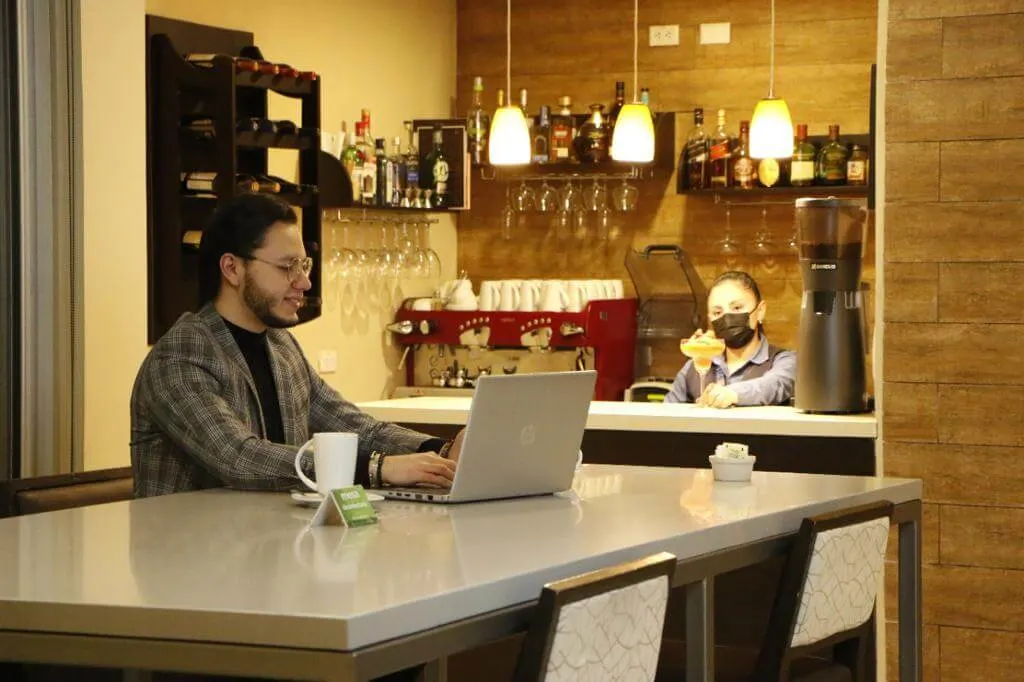 early booker sesenta 9bfa337215